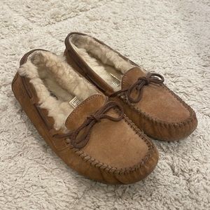 UGG Dakota Slippers Chestnut Size 6